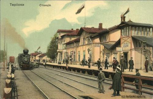 Деревянный вокзал в Зеленогорске. Фото 1910 года
